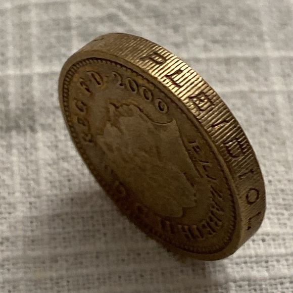 Rare Vintage 2000 Queen Elizabeth One Pound upside down PLEIDIOL WYF IM OWLAD - Picture 7 of 7